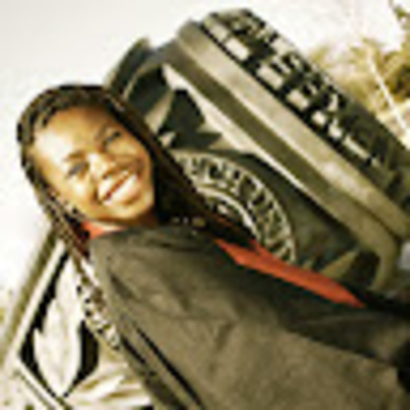 Meet your Posher, Ijeoma - Picture 1 of 1